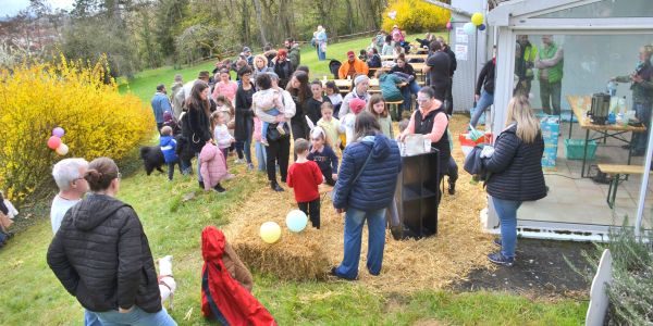 CHASSE AUX OEUFS DE PÂQUES…