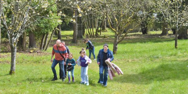 CHASSE AUX OEUFS DE PÂQUES…
