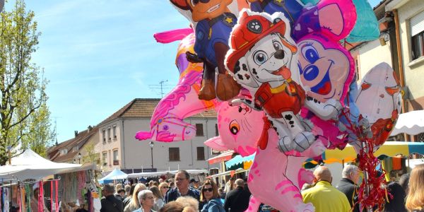 UNE BELLE BRADERIE DE PÂQUES