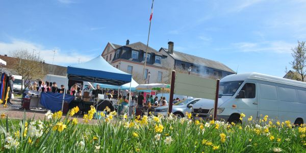 UNE BELLE BRADERIE DE PÂQUES