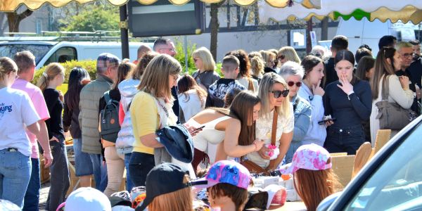 UNE BELLE BRADERIE DE PÂQUES