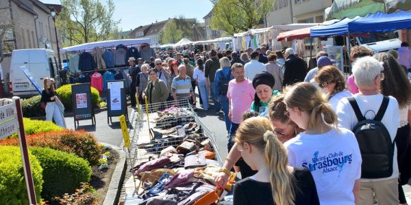 UNE BELLE BRADERIE DE PÂQUES