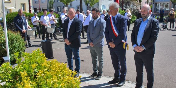 COMMÉMORATION EN MÉMOIRE DES VICTIMES DE LA DÉPORTATION