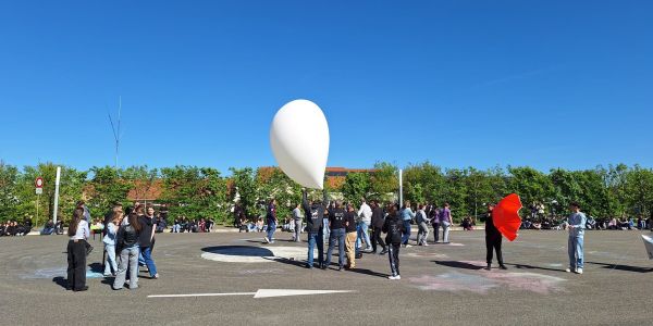 Étudions l’atmosphère de la Terre...