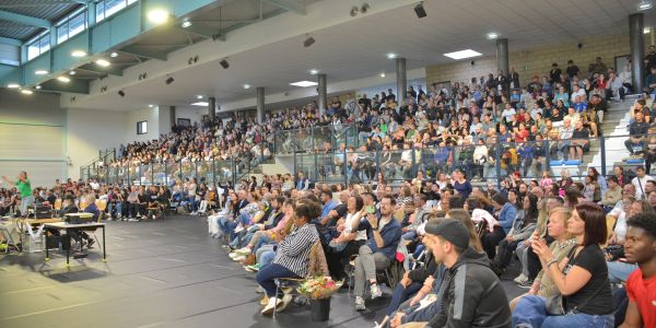 Spectacle de fin d’année de l’école primaire Robert Schuman