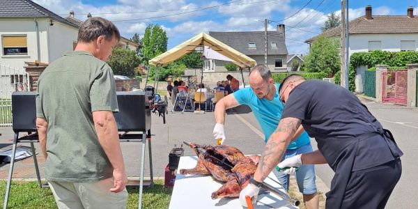 "fête des voisins” à Sarralbe