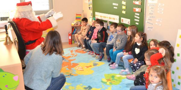 LE PÈRE NOËL EST PASSÉ DANS NOS ÉCOLES !