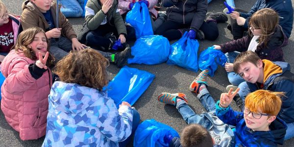 NETTOYAGE DE PRINTEMPS À L'ÉCOLE DE RECH