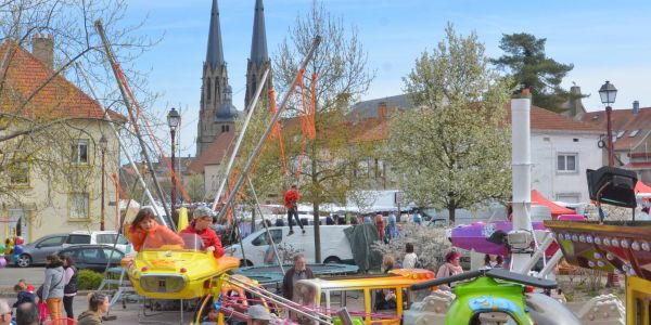 BRADERIE DU LUNDI DE PÂQUES : PLUS DE PHOTOS ET DÉBRIEFING