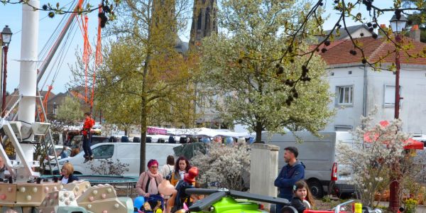 BRADERIE DU LUNDI DE PÂQUES : PLUS DE PHOTOS ET DÉBRIEFING