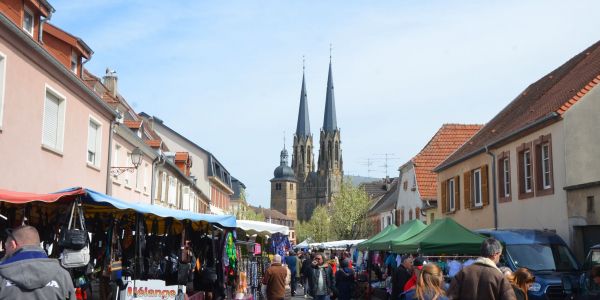 BRADERIE DU LUNDI DE PÂQUES : PLUS DE PHOTOS ET DÉBRIEFING