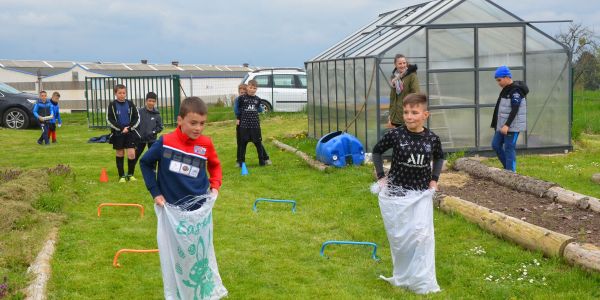 STAGE DE FOOT POUR NOS JEUNES U8, 9 ET 11 DE L'ESF2018 PENDANT LES VACANCES DE PRINTEMPS