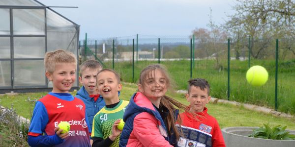 STAGE DE FOOT POUR NOS JEUNES U8, 9 ET 11 DE L'ESF2018 PENDANT LES VACANCES DE PRINTEMPS