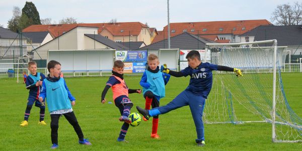 STAGE DE FOOT POUR NOS JEUNES U8, 9 ET 11 DE L'ESF2018 PENDANT LES VACANCES DE PRINTEMPS