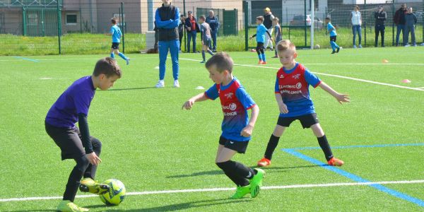 STAGE DE FOOT POUR NOS JEUNES U8, 9 ET 11 DE L'ESF2018 PENDANT LES VACANCES DE PRINTEMPS