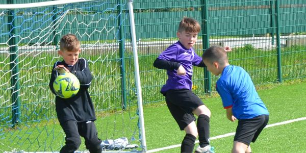 STAGE DE FOOT POUR NOS JEUNES U8, 9 ET 11 DE L'ESF2018 PENDANT LES VACANCES DE PRINTEMPS