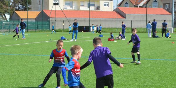 STAGE DE FOOT POUR NOS JEUNES U8, 9 ET 11 DE L'ESF2018 PENDANT LES VACANCES DE PRINTEMPS