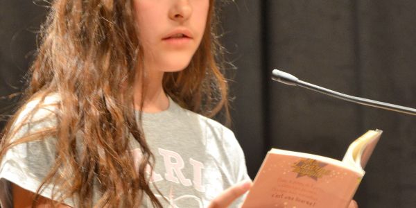 Concours d’éloquence de la classe de CM2 de Mme Mast en partenariat avec la bibliothèque de Sarralbe.