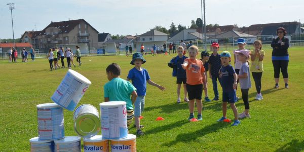 OLYMPIADES DE L'ÉCOLE ROBERT SCHUMAN AU STADE DU FC SARRALBE
