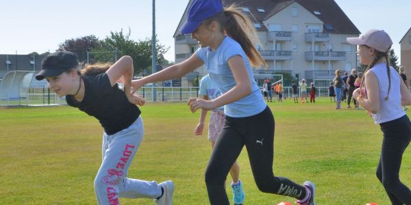 OLYMPIADES DE L'ÉCOLE ROBERT SCHUMAN AU STADE DU FC SARRALBE