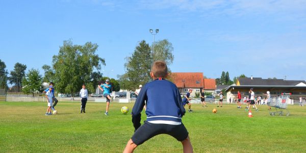 OLYMPIADES DE L'ÉCOLE ROBERT SCHUMAN AU STADE DU FC SARRALBE