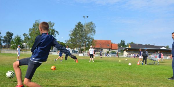 OLYMPIADES DE L'ÉCOLE ROBERT SCHUMAN AU STADE DU FC SARRALBE