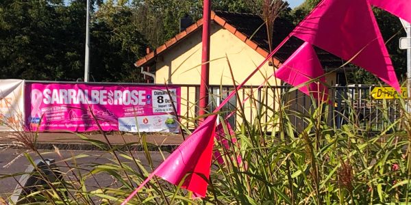 La ville de Sarralbe s'est colorée de tons rose/fuchsia !!!