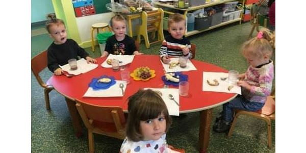 Petits déjeuners gratuits à l’école maternelle