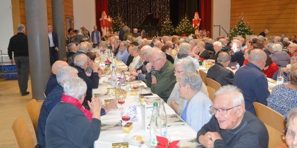 RETROUVAILLES DES SENIORS