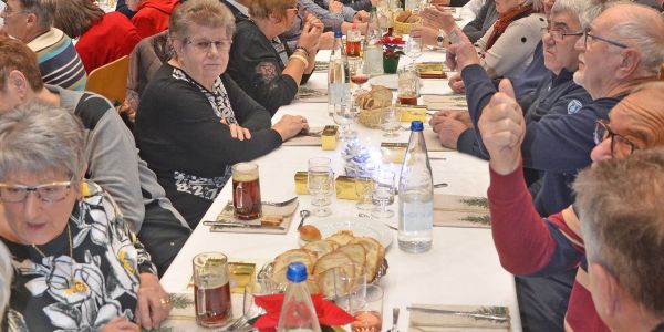 RETROUVAILLES DES SENIORS