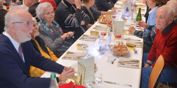 RETROUVAILLES DES SENIORS