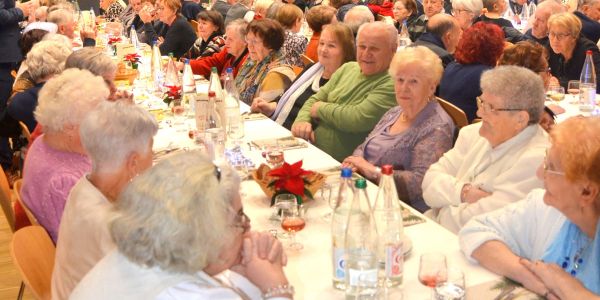 RETROUVAILLES DES SENIORS