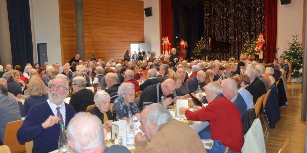 RETROUVAILLES DES SENIORS
