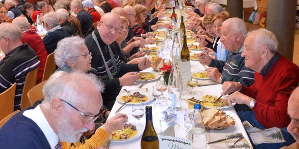 RETROUVAILLES DES SENIORS