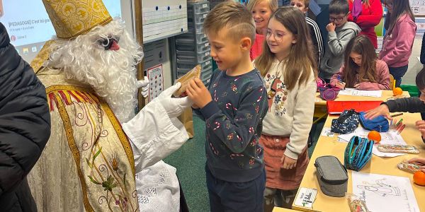 Saint-Nicolas de passage dans nos écoles