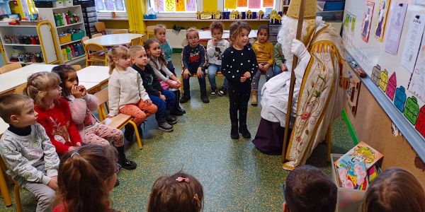 Saint-Nicolas de passage dans nos écoles