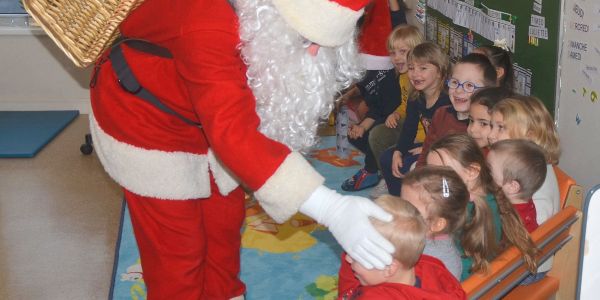 Père Noël dans nos écoles