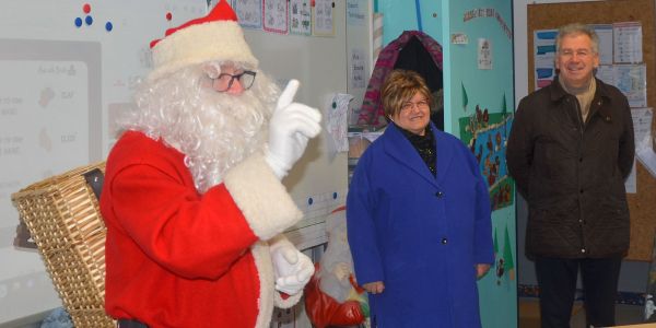 Père Noël dans nos écoles