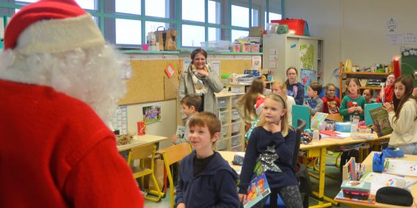 Père Noël dans nos écoles