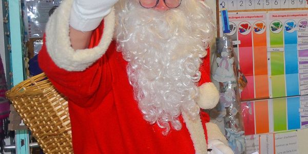 Père Noël dans nos écoles