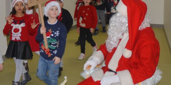 Père Noël dans nos écoles