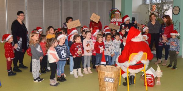 Père Noël dans nos écoles