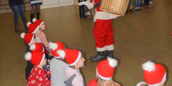 Père Noël dans nos écoles