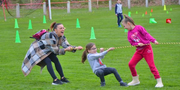 Activités et ateliers de Pâques dans nos écoles de Rech