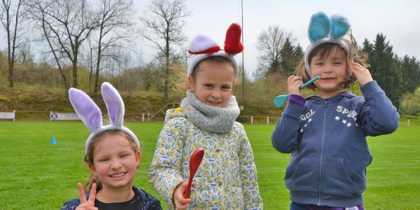 Activités et ateliers de Pâques dans nos écoles de Rech