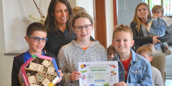 UNE ANNÉE AVEC LES INSECTES ET LES ENFANTS DE NOS ÉCOLES