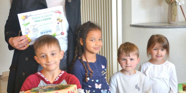 UNE ANNÉE AVEC LES INSECTES ET LES ENFANTS DE NOS ÉCOLES