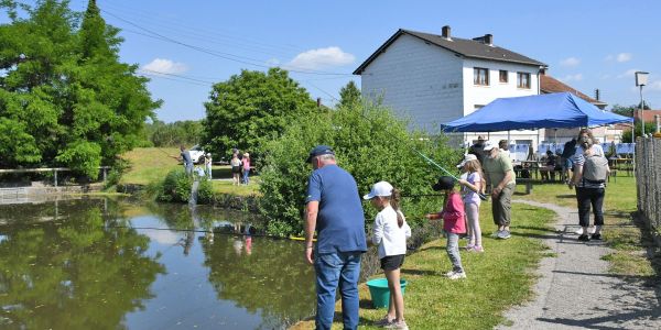 Sortie Initiation, Ateliers et Concours de Pêche pour les Élèves de l'École Élémentaire de Rech