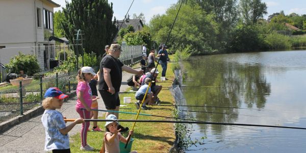 Sortie Initiation, Ateliers et Concours de Pêche pour les Élèves de l'École Élémentaire de Rech