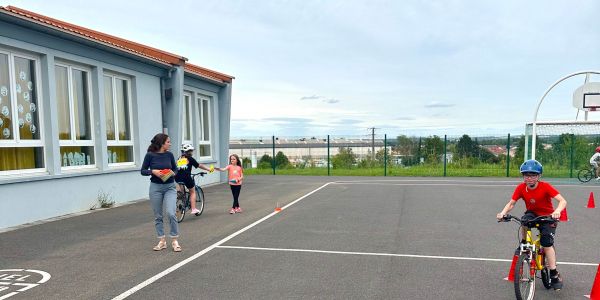 Cyclo à l’école de Rech